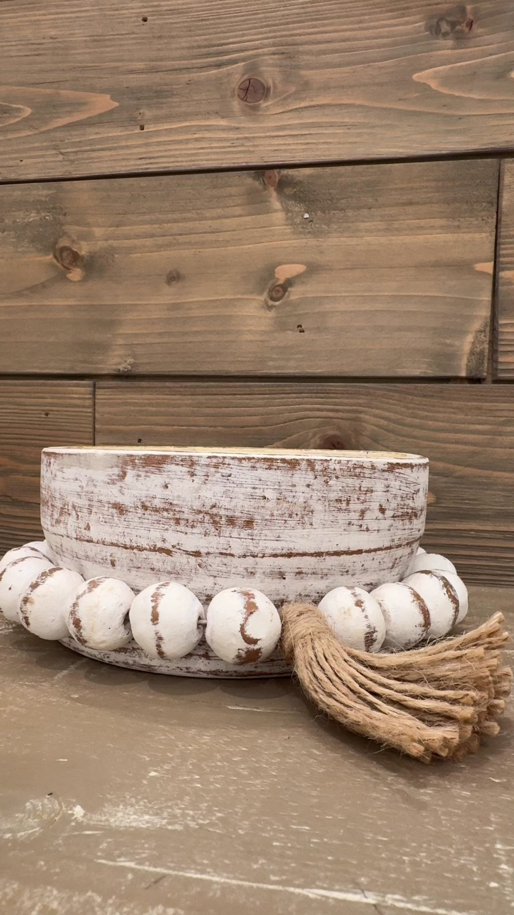 Regalia Round Vessel