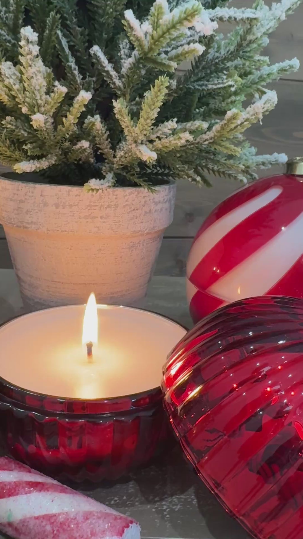 Ornament Candle Red & White (Large)